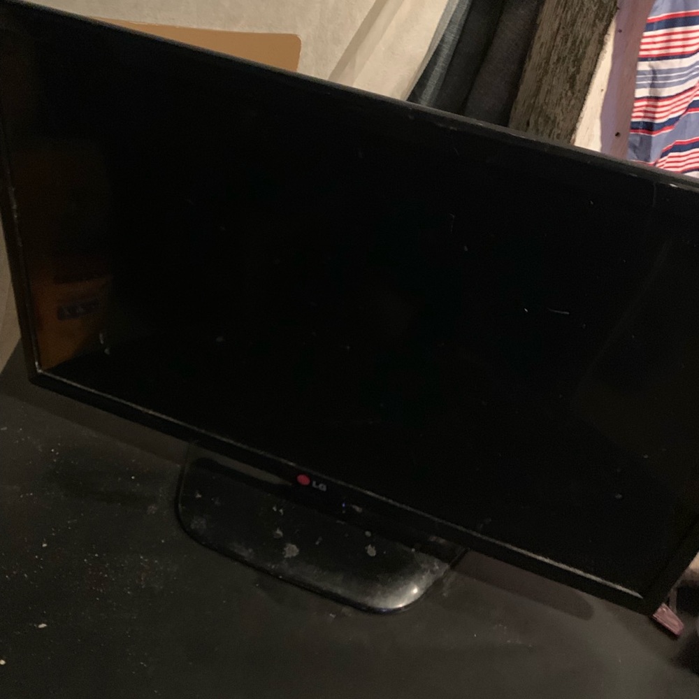 24 In. LG Smart Tv - Picture 2 of 2
